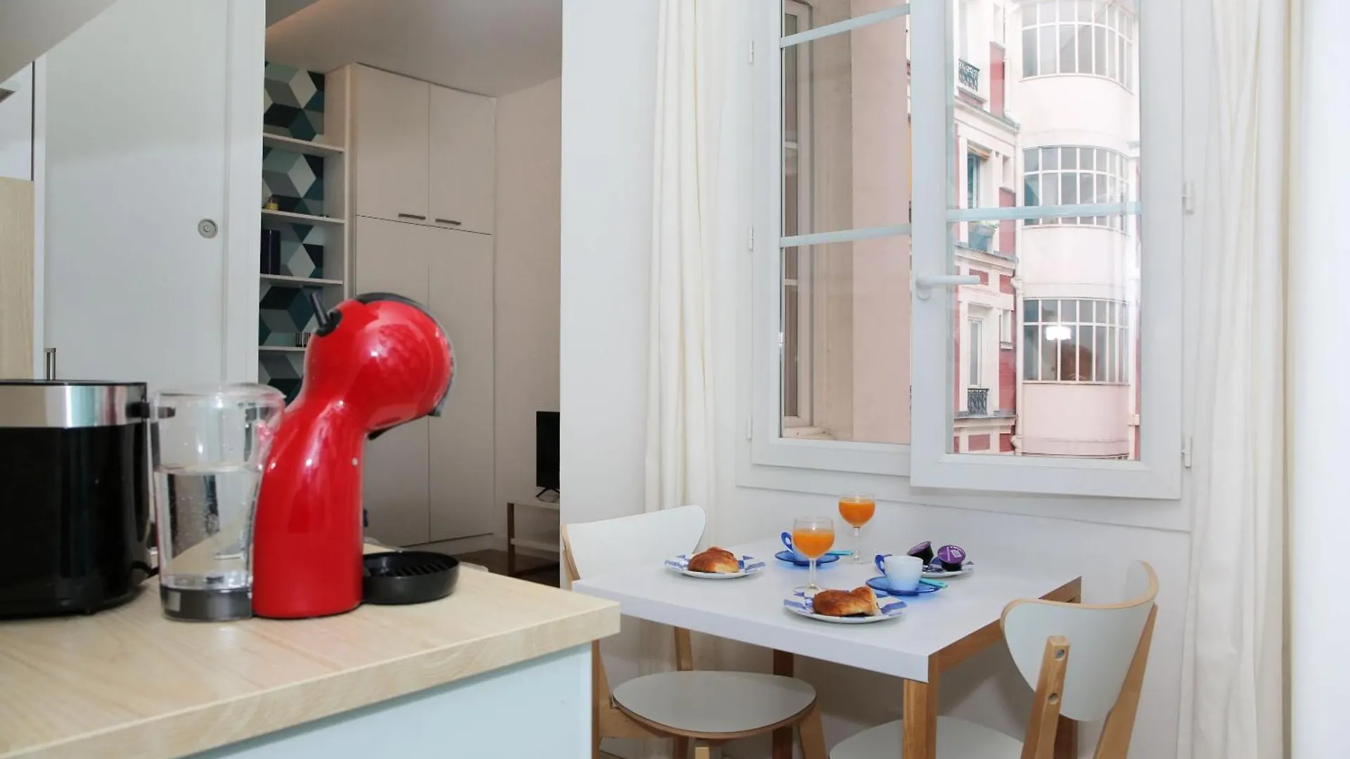 Apartman Studio Original Et Reposant - Paris 10 - 2P